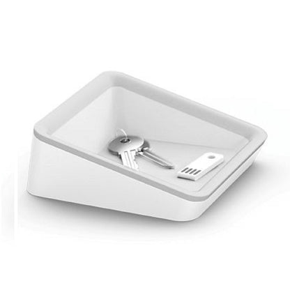 Bluelounge_CASA_white_storage_keys_681d1744-f587-49f8-b6c8-886b47f7c4e9.jpg